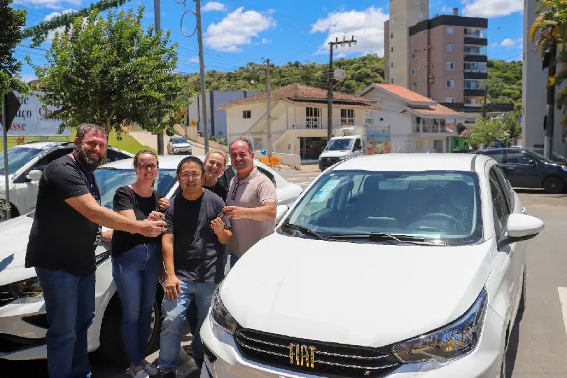 Secretaria de Saúde adquire dois novos veículos para sua frota