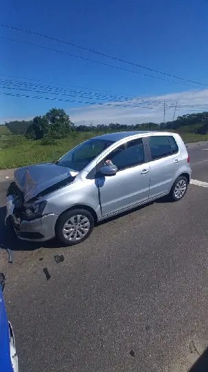 Colisão entre carros na SC-486 resulta em danos materiais