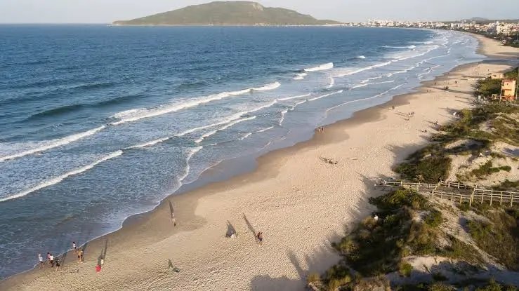 IMA divulga relatório de balneabilidade indica praias próprias para banho em SC
