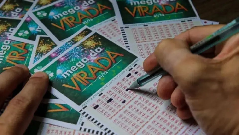 Mega da Virada 2024 sorteia prêmio recorde de R$ 600 milhões nesta terça-feira