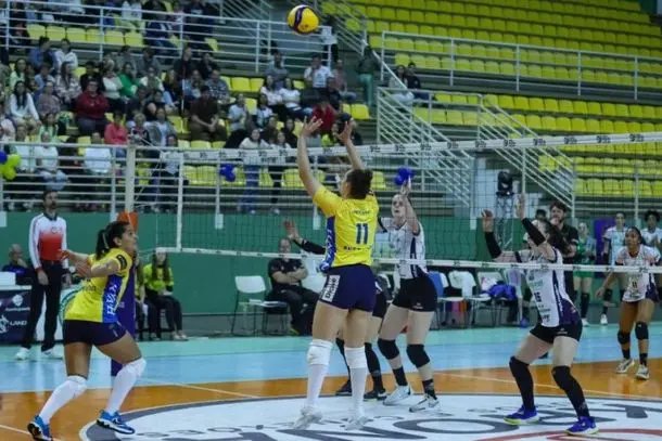 Abel Moda Vôlei enfrenta o Minas Vôlei pela Superliga nesta terça