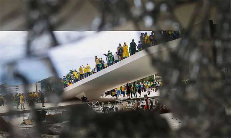 STF condena 371 pessoas pelos ataques golpistas de 8 de janeiro; 122 seguem foragidas