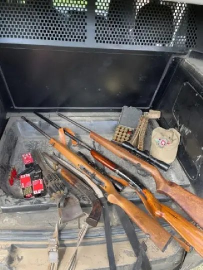 Polícias Civil e Militar apreendem armas e munições mantidas ilegalmente