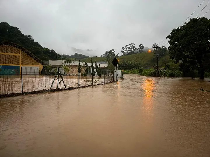 Secretário de Obras atualiza situação dos pontos afetados pela chuva em Brusque