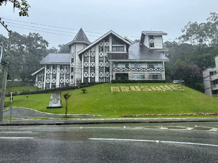 Defesa Civil alerta para continuidade da chuva nesta segunda-feira