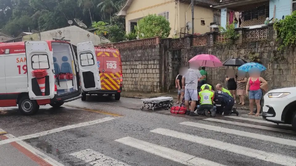 (VÍDEO) Mulher fica ferida após ser atropelada em Brusque