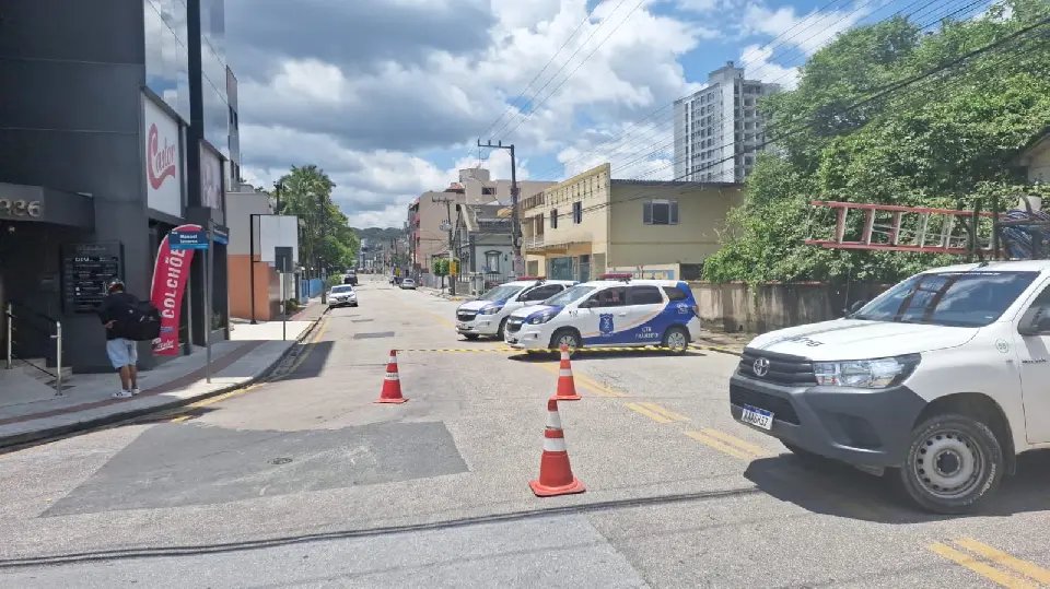 Rua Hercílio Luz é liberada após reparos em vazamento de gás