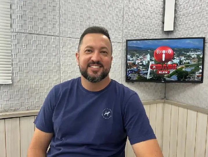 Juíza intima vereador Rick Zanata e Câmara de Brusque em ação que pede extinção de mandato