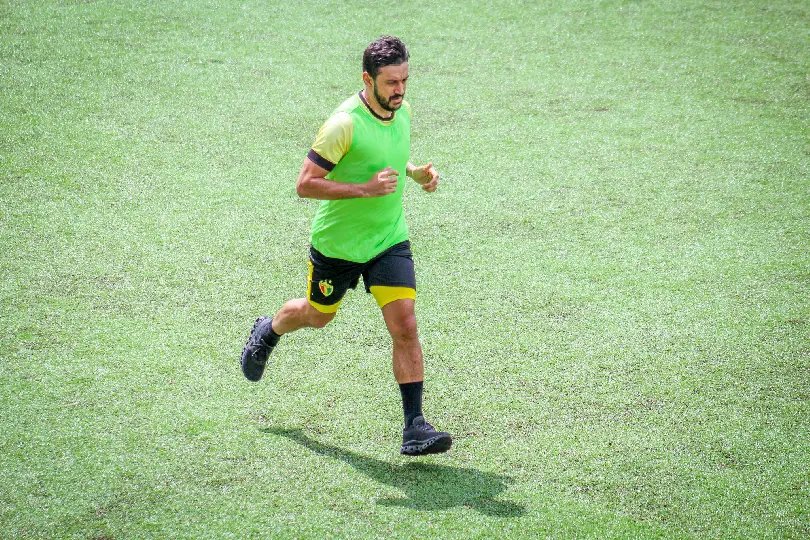 Brusque FC tem desfalque de Diego Mathias e monitora Robinho contra o Barra