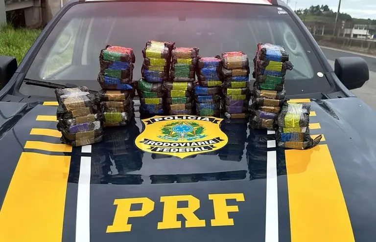 135 iPhones "Disfarçados" de droga são apreendidos na BR-101
