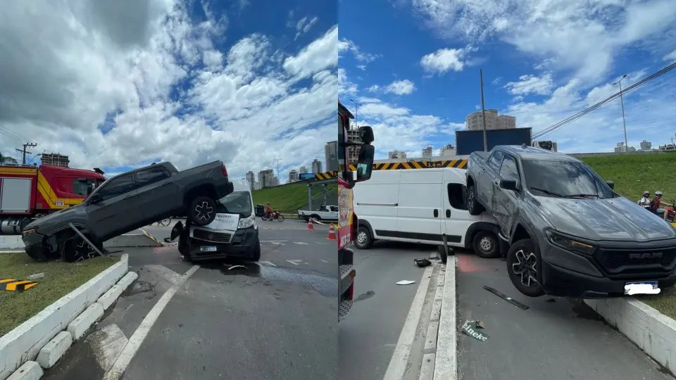 Colisão faz carro subir em canteiro e ficar sobre capô de van