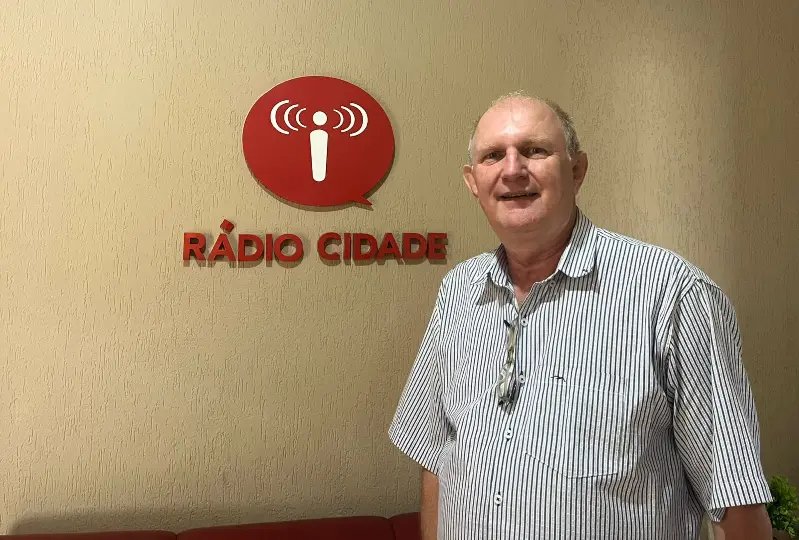 (VÍDEO) Novo pároco da Matriz de Brusque: padre Hélio quer estimular a espiritualidade