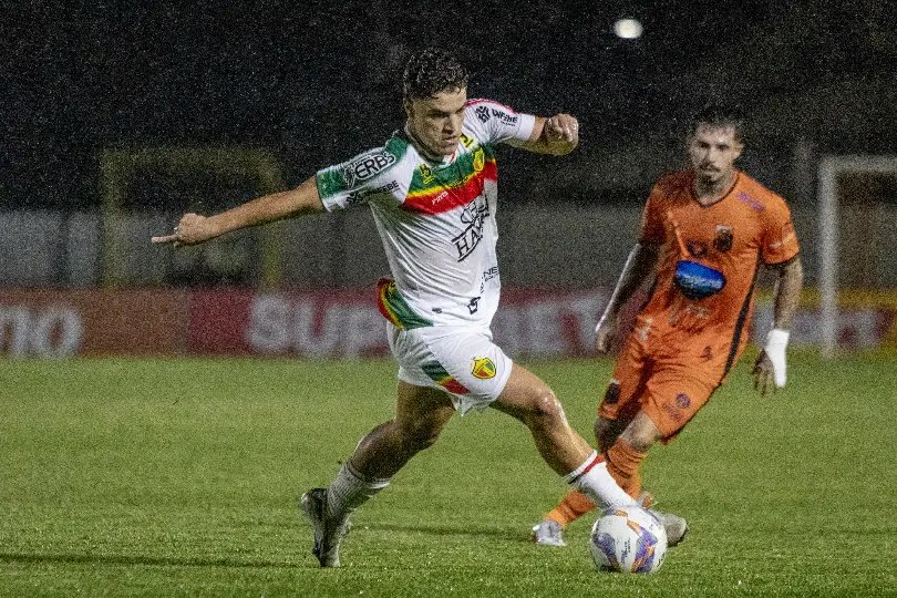 Fora de casa, Brusque perde para o Santa Catarina 