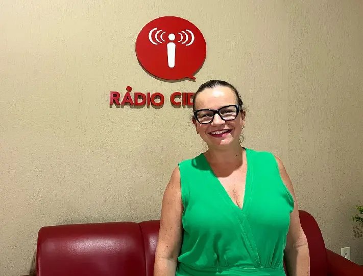 (VÍDEO) Enfermeira orienta sobre os cuidados no pré-natal e no pós-parto