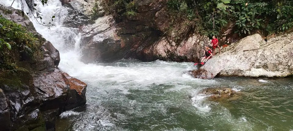 Homem morre afogado na cachoeira Garganta do Diabo