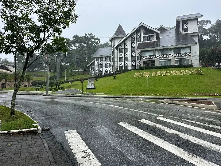 Defesa Civil alerta para chuva intensa nesta terça e quarta-feira