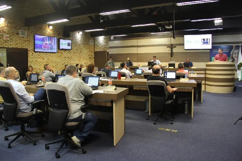 (VÍDEO) Polêmica sobre posto policial agita sessão da Câmara de Brusque