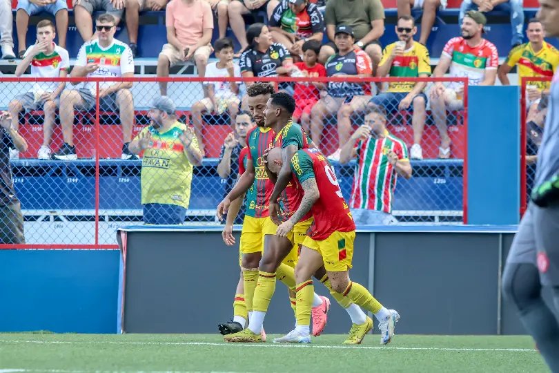 Quadricolor faz 3 a 1 e agora tem decisão contra a Chapecoense