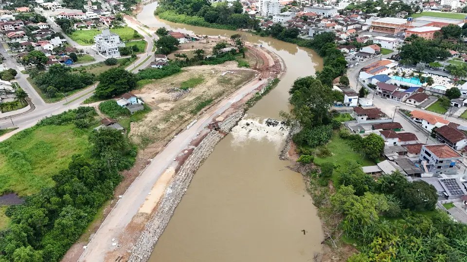 Obras na Beira Rio sentido Dom Joaquim seguem aceleradas