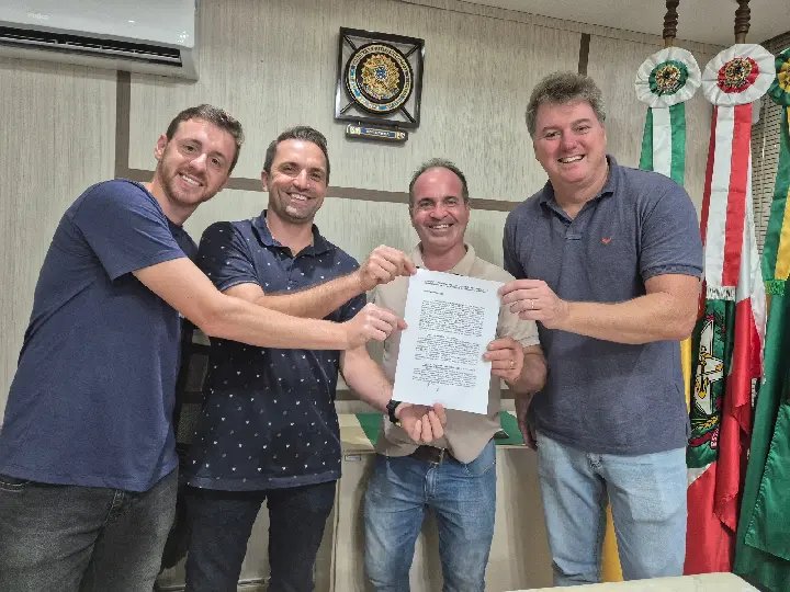 Prefeitos formalizam acordo sobre divisa entre Botuverá e Guabiruba