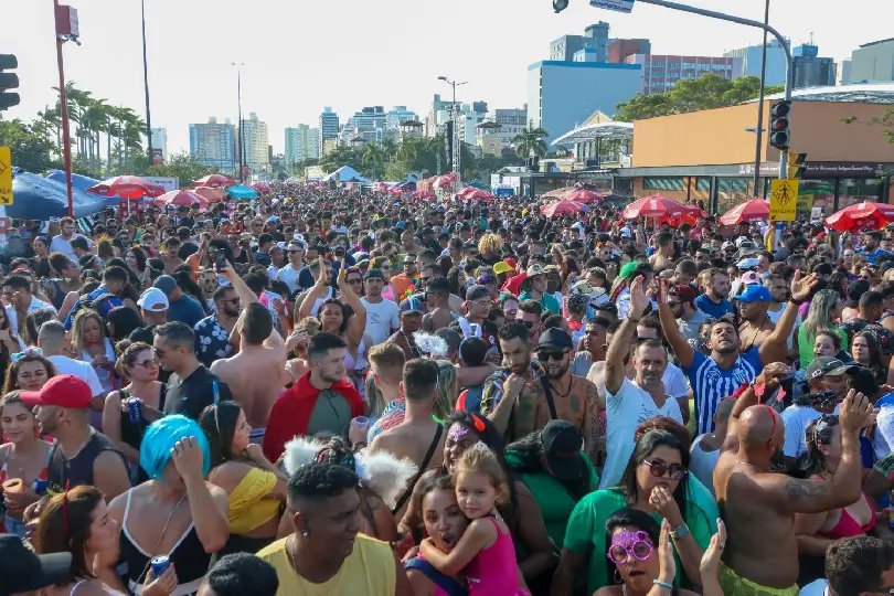 Faturamento de SC deverá aumentar neste Carnaval, aponta CNC