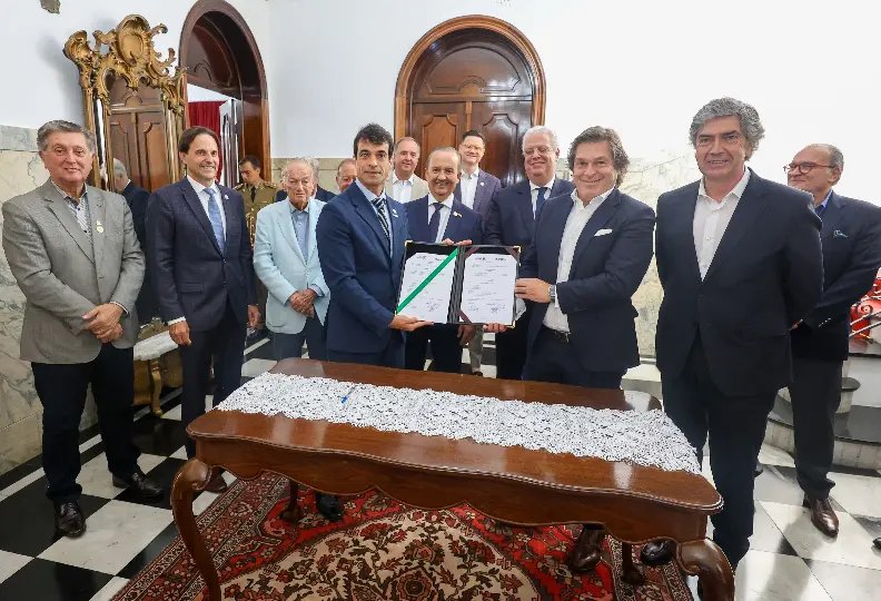 Governo de SC e Portugal firmam acordo para atraírem investimentos privados