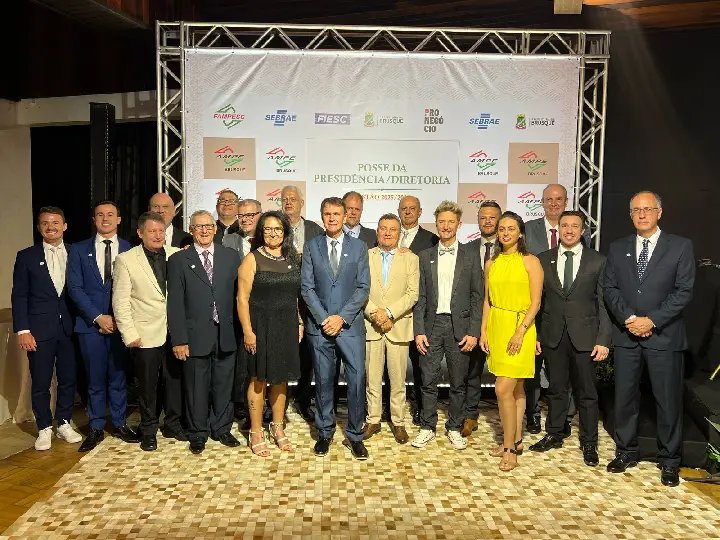 (VÍDEO) Mauro Schoening é reconduzido à presidência da AmpeBr para biênio 2025-2026