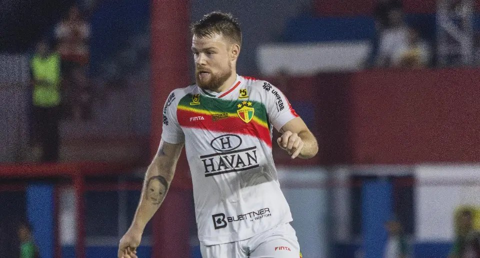 Brusque confirma saída de Marcos Serrato para equipe dos EUA