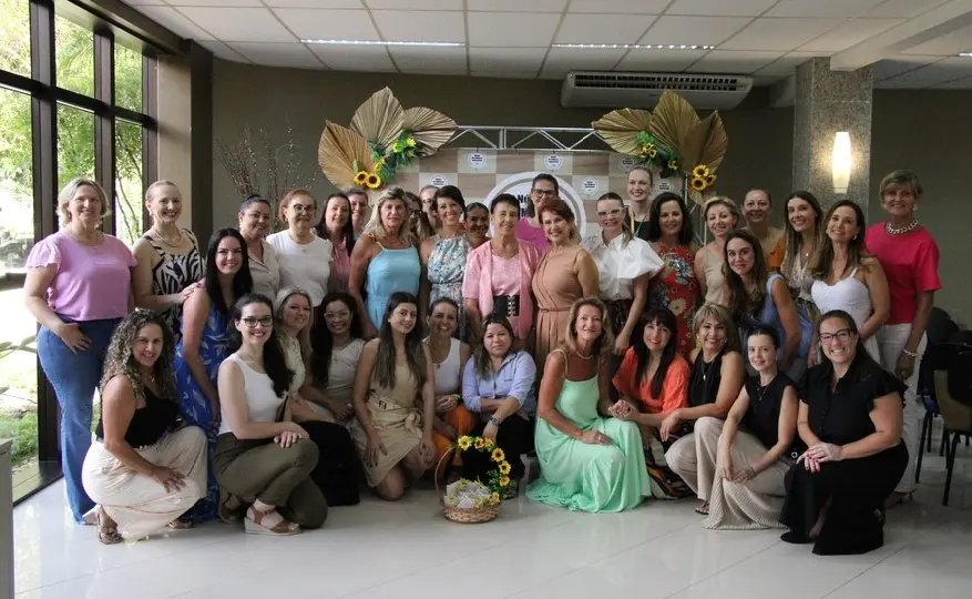 Núcleo de Empresárias da ACIBr homenageia Isolete Maçaneiro Venturelli