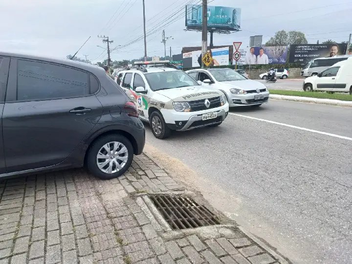 Mulher é atropelada por veículo no Jardim Maluche