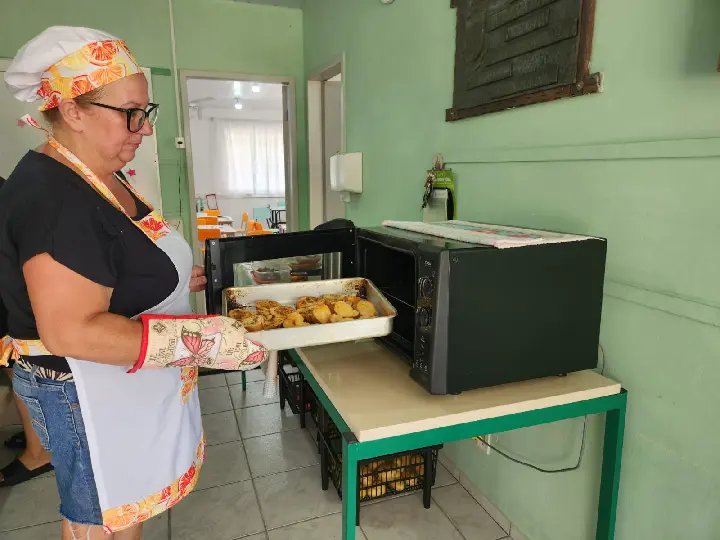 Projeto fortalece conhecimento e receitas entre merendeiras