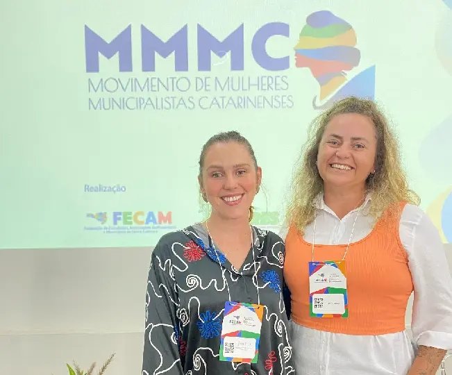 Guabiruba participa de evento que destaca protagonismo feminino na gestão pública