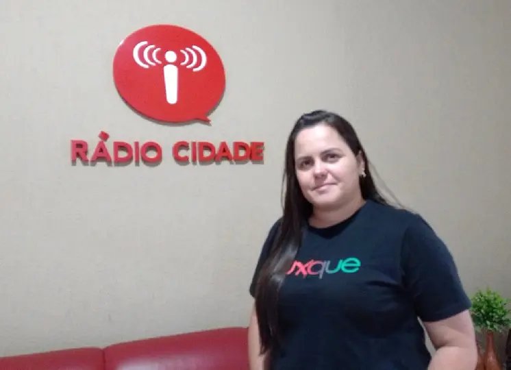 (VÍDEO) Diretora explica como funciona o Programa de Pavimentação Comunitária