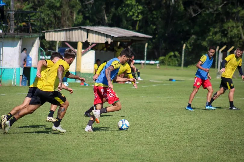 Brusque FC se prepara para amistoso com jogo-treino contra equipe Sub-20