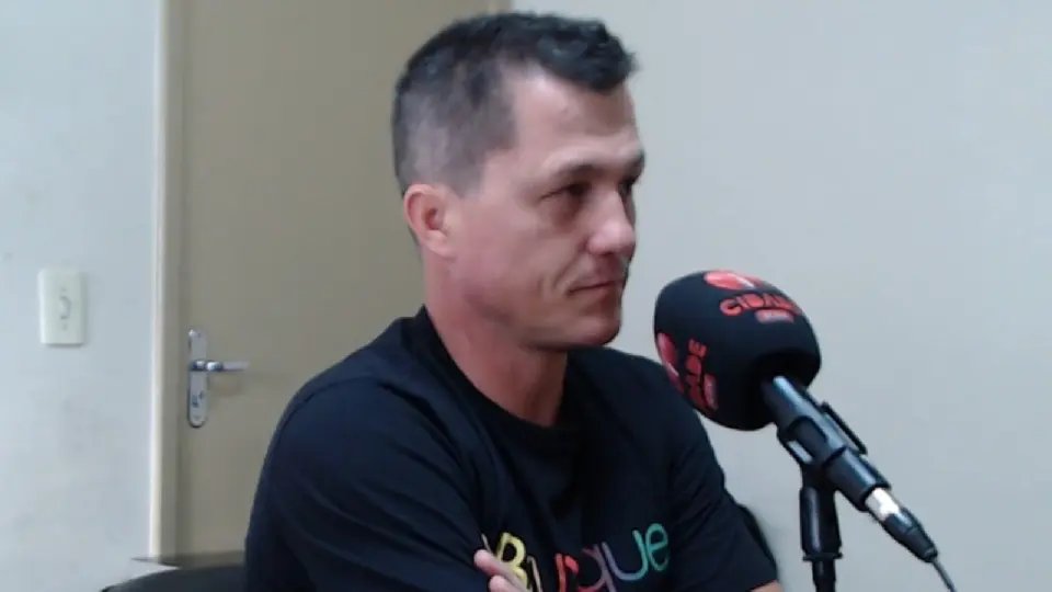 (VÍDEO) “Não dá dinheiro, não dá comida”, secretário reforça pedido do prefeito de Brusque