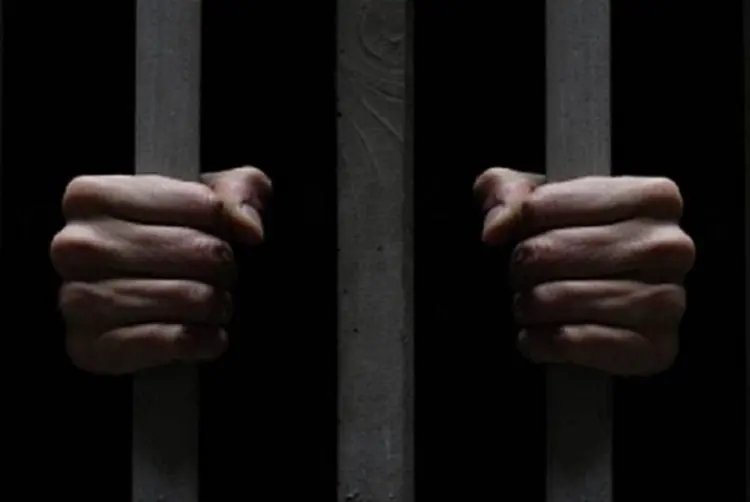 Homem é condenado por homicídio brutal em frente a motel
