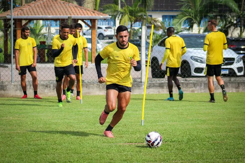 Brusque FC foca em mobilidade e ajustes defensivos no CT do Olaria