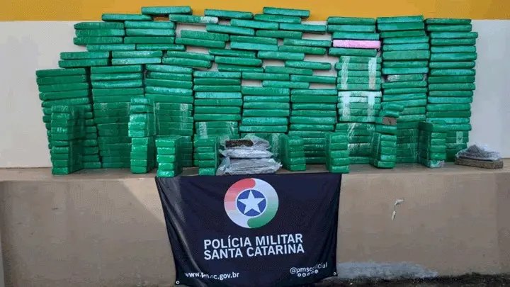 A PM apreendeu 150 quilos de maconha em operação