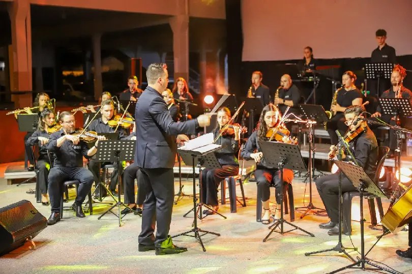 Orquestra Municipal de Guabiruba celebra 10 anos de música e transformação cultural