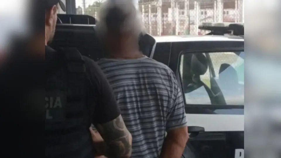 Pai condenado por estuprar filho de 8 anos é preso em SC 