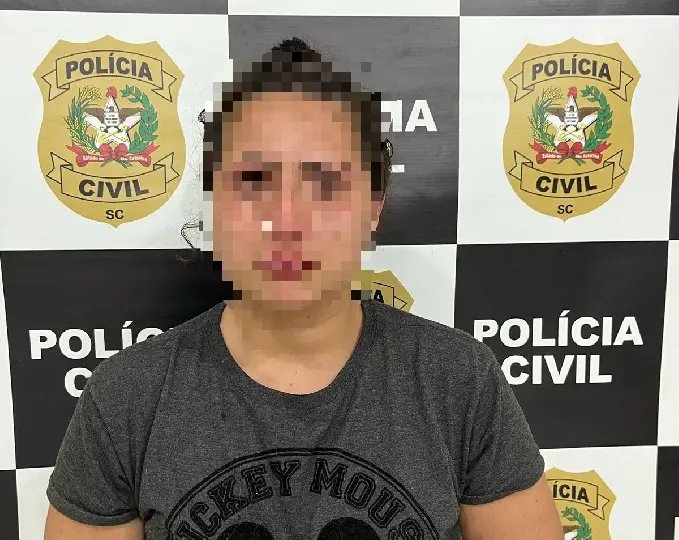 Jovem presa por tentativa de feminicídio revela plano para matar toda a família