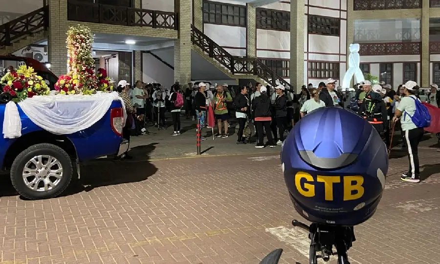 Peregrinação de fé passa por Brusque com apoio da Guarda de Trânsito