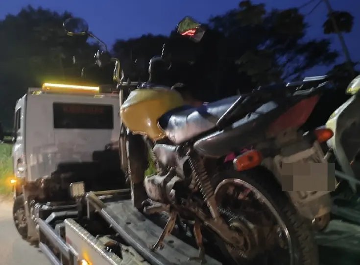 Moto com R$ 33 mil em multas é apreendida em operação da GTB