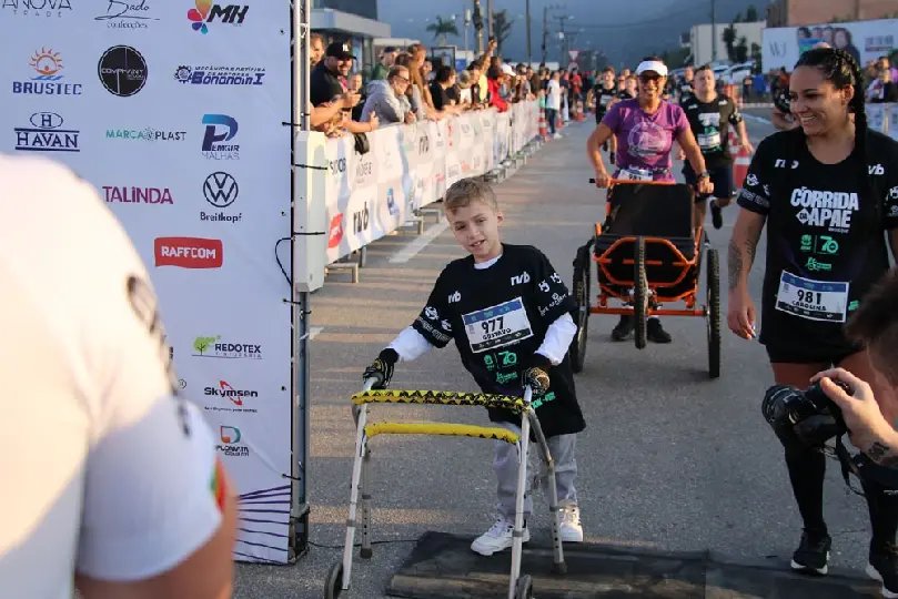 Corrida da Apae reúne 2 Mil pessoas e arrecada mais de R$ 100 Mil em doações
