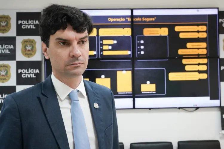 Delegado-geral de SC sofre tentativa de assalto em morro em Florianópolis