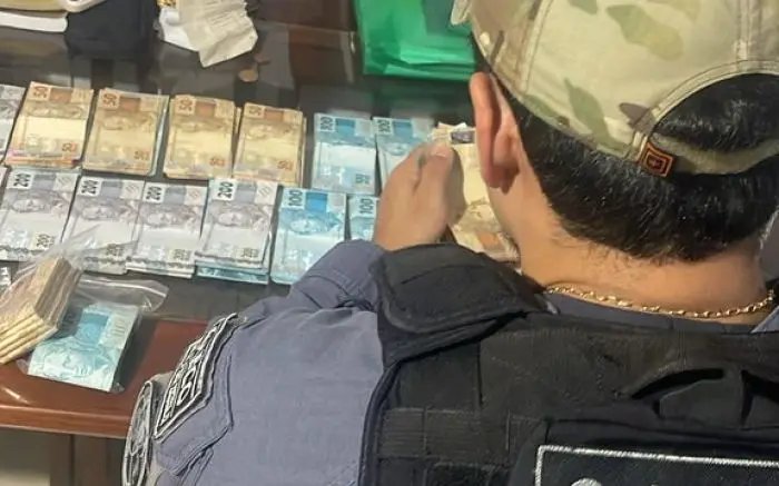 (VÍDEO) Casal ostentava luxo em SC e liderava esquema milionário de tráfico