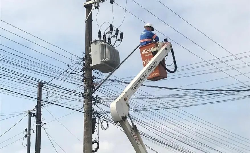 Brusque moderniza iluminação com lâmpadas de LED em importantes vias