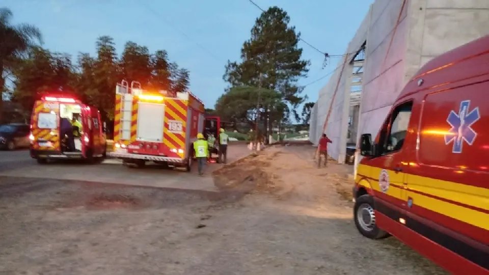 Dois trabalhadores morrem após colapso de estrutura em obra