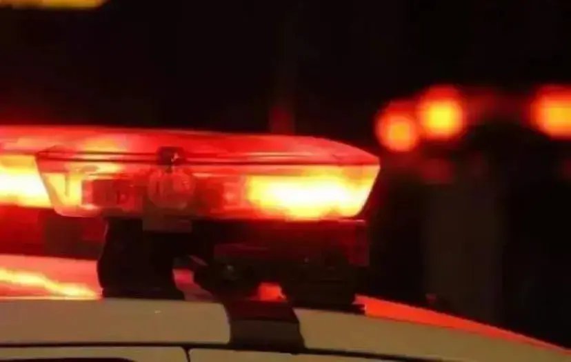 Homem é preso após agredir e ameaçar companheira durante a madrugada