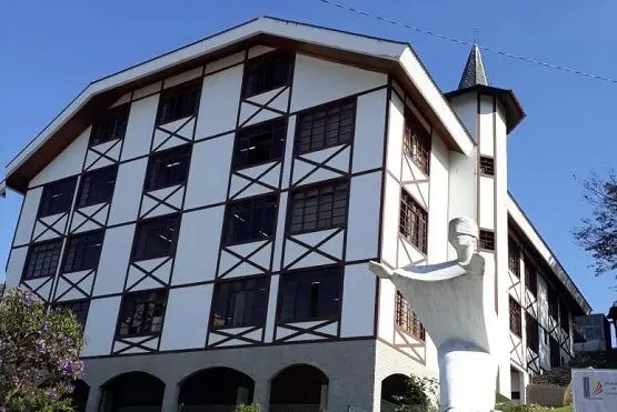 Homem é absolvido em julgamento por homicídio em Brusque